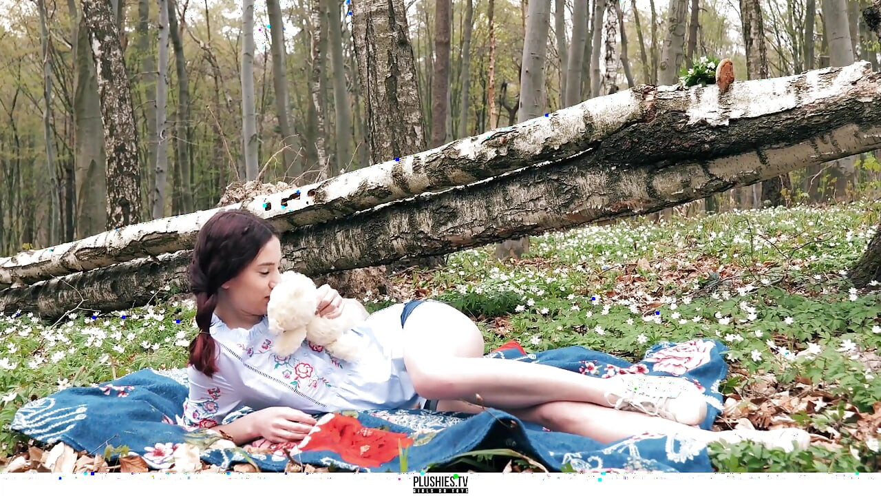 Meggy forest nymph, glass dildo in vagina and teddy bear