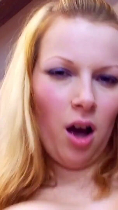 Εκπληκτική στιγμή από το "Big Clit Natural Ginger Stepmom Gets POV Fucked and Swallows Sperm"