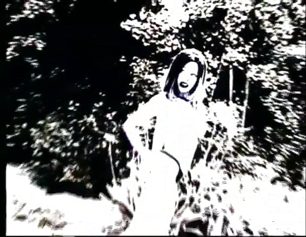 Pretty black lesbians pussy licking in the swimming pool