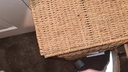 Büyük zenci yarağı genç kızın tüm duvarlarına boşalması