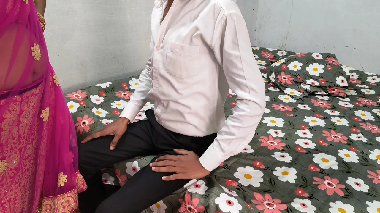 Jija fuckd his vergin sali at home in absence of his wife