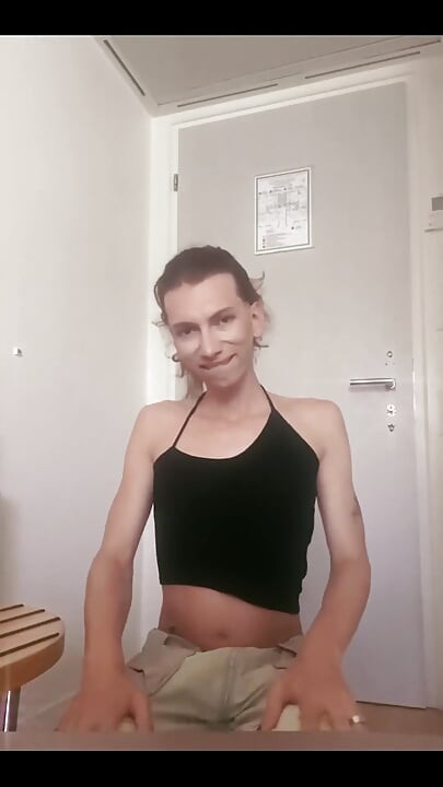 Francuski Twink Jebe Se na Svom Dildou