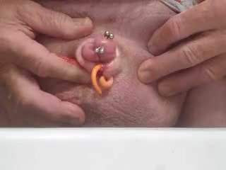 : penis penectomy mit piercing 2