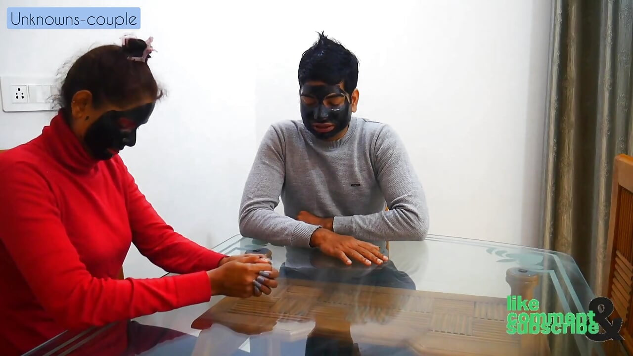 हॉट और भूखा चोर पकड़ा जाता है और मकान मालिक द्वारा चुदाई की जाती है