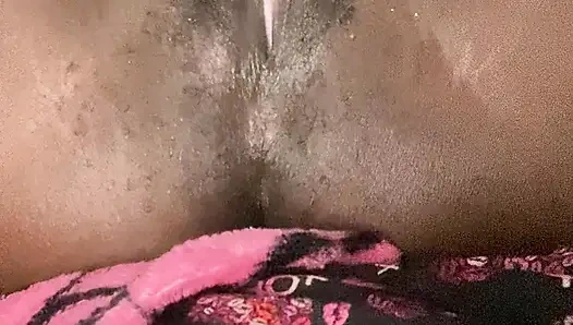 EBENHOLZ-KÖNIGIN, SAHNIGE KÖNIGIN, HÜBSCHE MUSCHI-KÖNIGIN