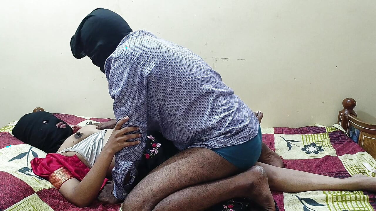 Telugu Anu, tía, sentimiento en trío