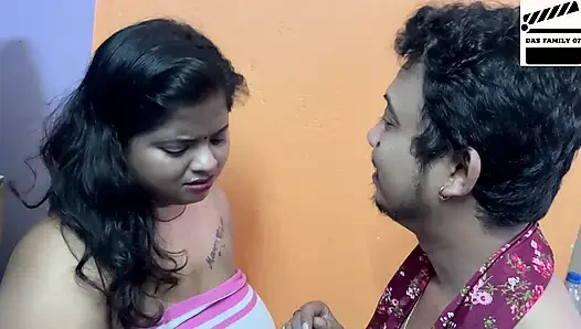 DESI SEXY BHABI AND THARKI PAROSI KI CHUDAI HINDI