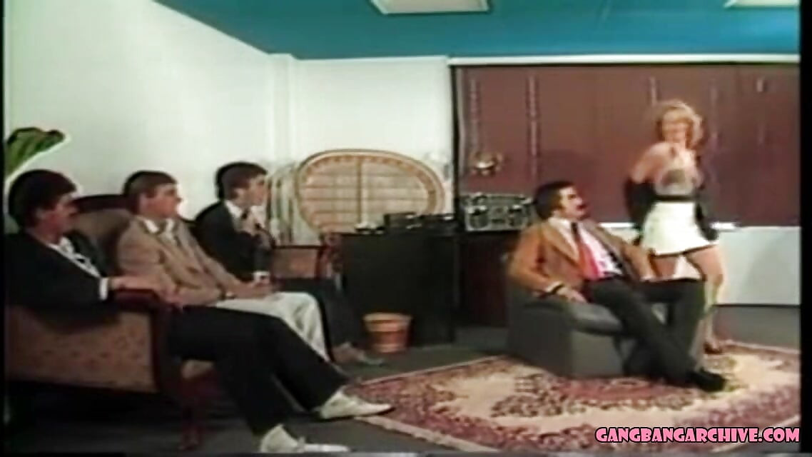 Gangbang archibe - chơi tập thể năm mới