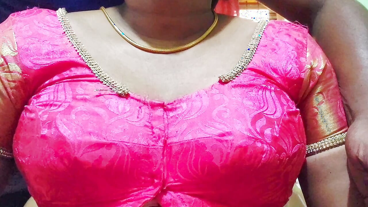 I want to sex to my Indian stepmom