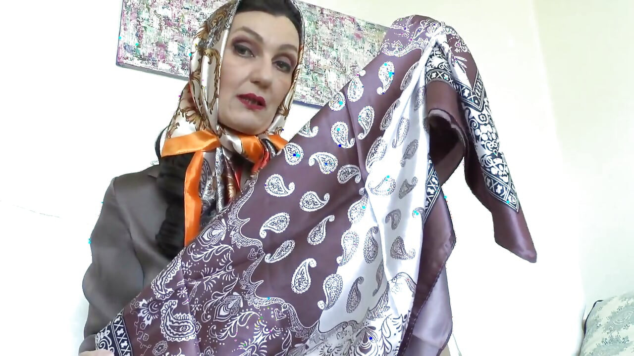 Aufregende satintuch-spiele! Lady Victoria Valente