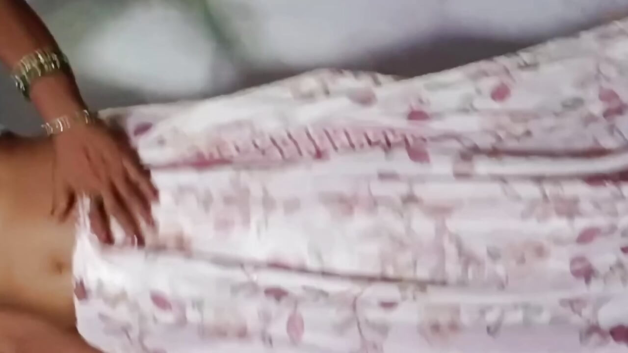 Beautiful stepsister taking off her saree blouse Brother looking for sex alone in the room Brother saw sister completely naked with a pimp body and pearly ass