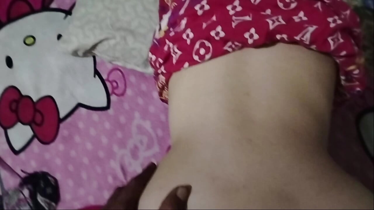 I can't stand the beauty of your body