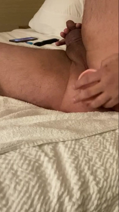 Bisexual chubby big ass always horny to ride