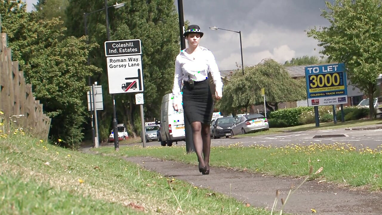 Sexo duro com gata de uniforme