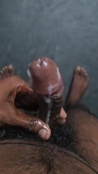 Sınırsız süre🔥boyunca durmadan ve döllemeden büyük penis mastervasyonu | Klip 1