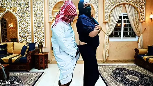 Muslim Hijab Enak bos Perawan Bandung pengen aku nyepong kontol kecil pembantu rumah tangga di Saudi