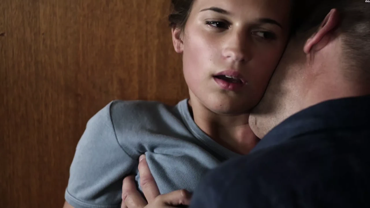 Alicia Vikander – Pure (2009)