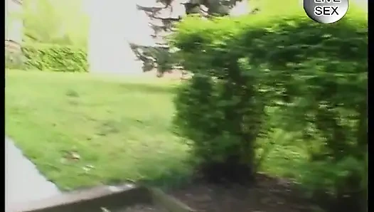 Kaltak onu çıplak vücuduyla sertleştiriyor