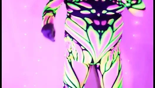 Blacklight besar dan balon dua