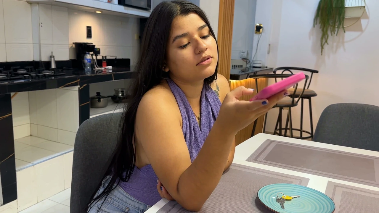 It’s Been a Long Time Since I Saw the Horny Dick of My Best Friend Took Advantage of the Reunion to Have Sex