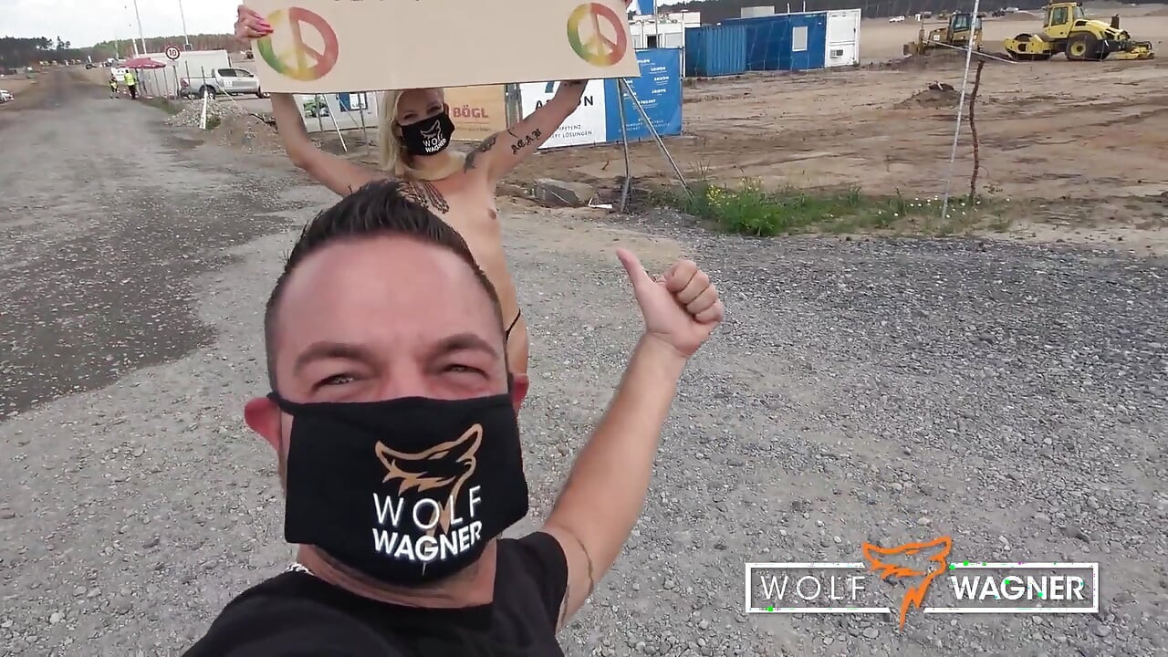 Tesla protest! Nude for a greater good! Kitty Blair demonstrates completely naked!