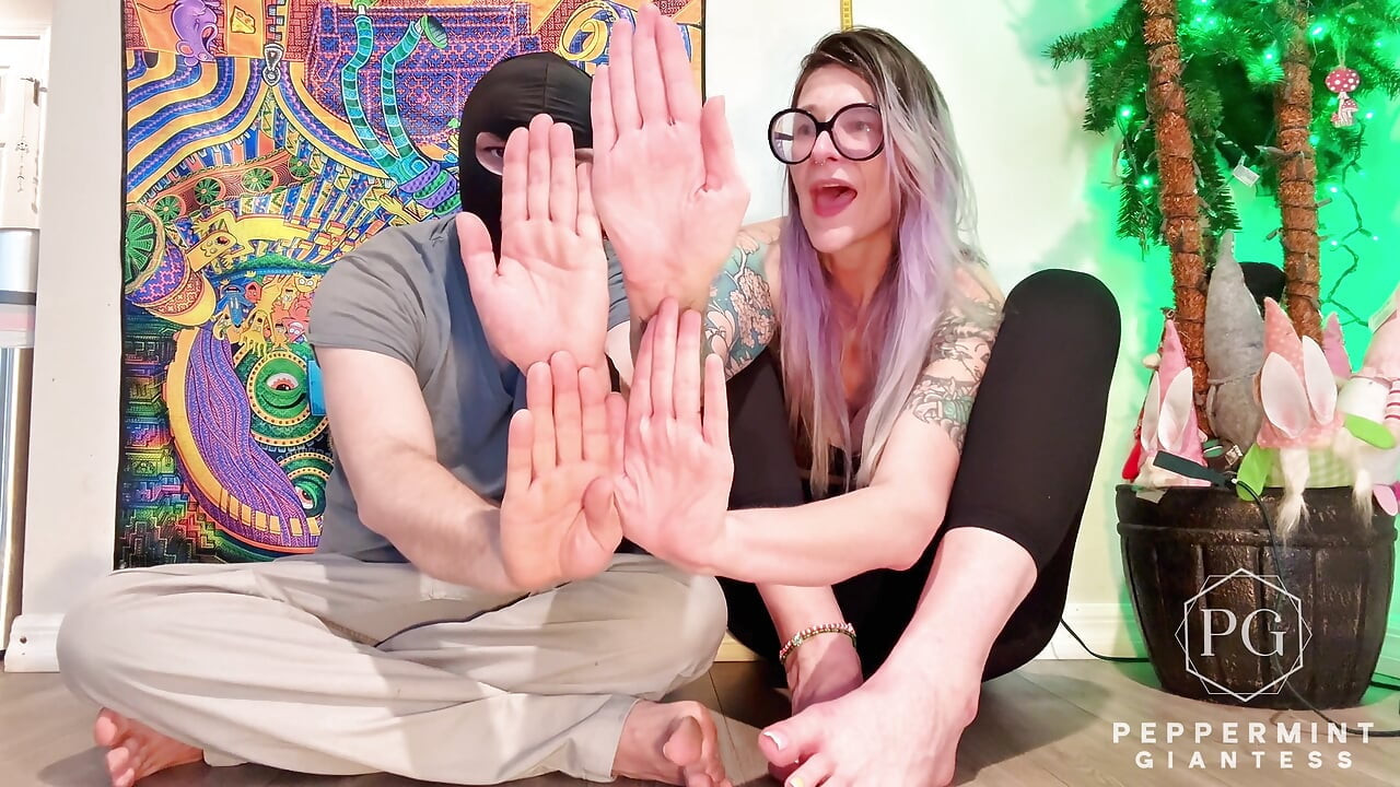 6'7 Giantess Hands Completely Dwarf His Tiny 6'3 Man Hands - Palm-to-palm Size Humiliation