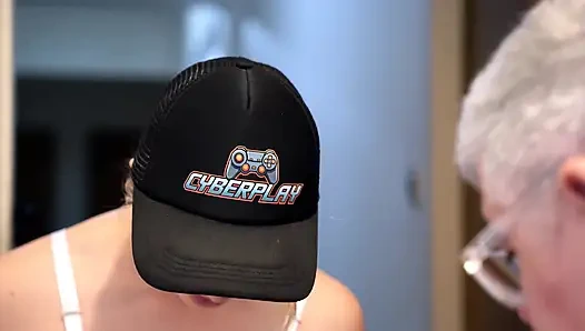 I Thought My Partner Was Gay but He the Delivery Girl When I Go to Get the Cash