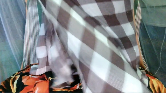 Pussy fingarin squirt with the new GRILL