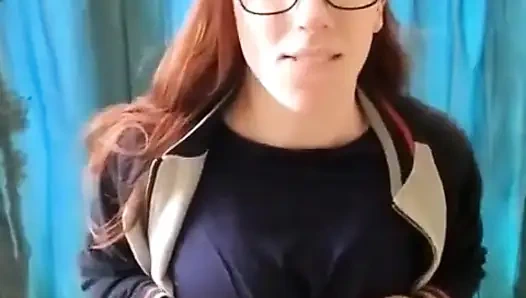 Стриптиз, соблазняние и сквирт перед душем