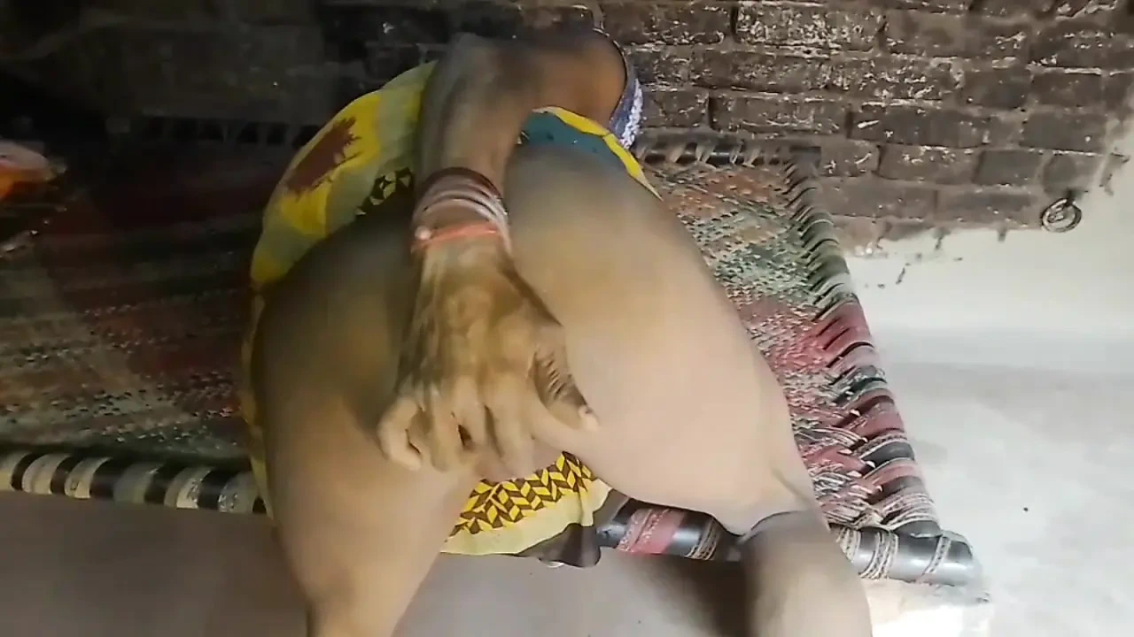 独自与她的想法柔软的性感时刻