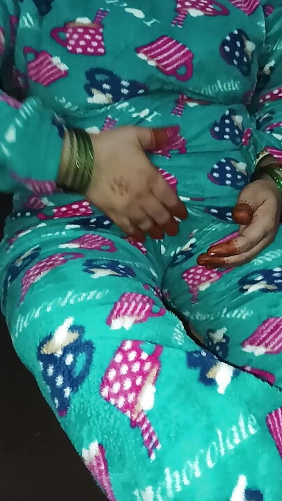 Desi bhabhi hot sexy