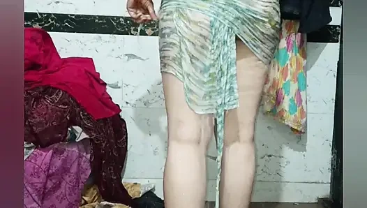 Priya bhabi sexy bath show