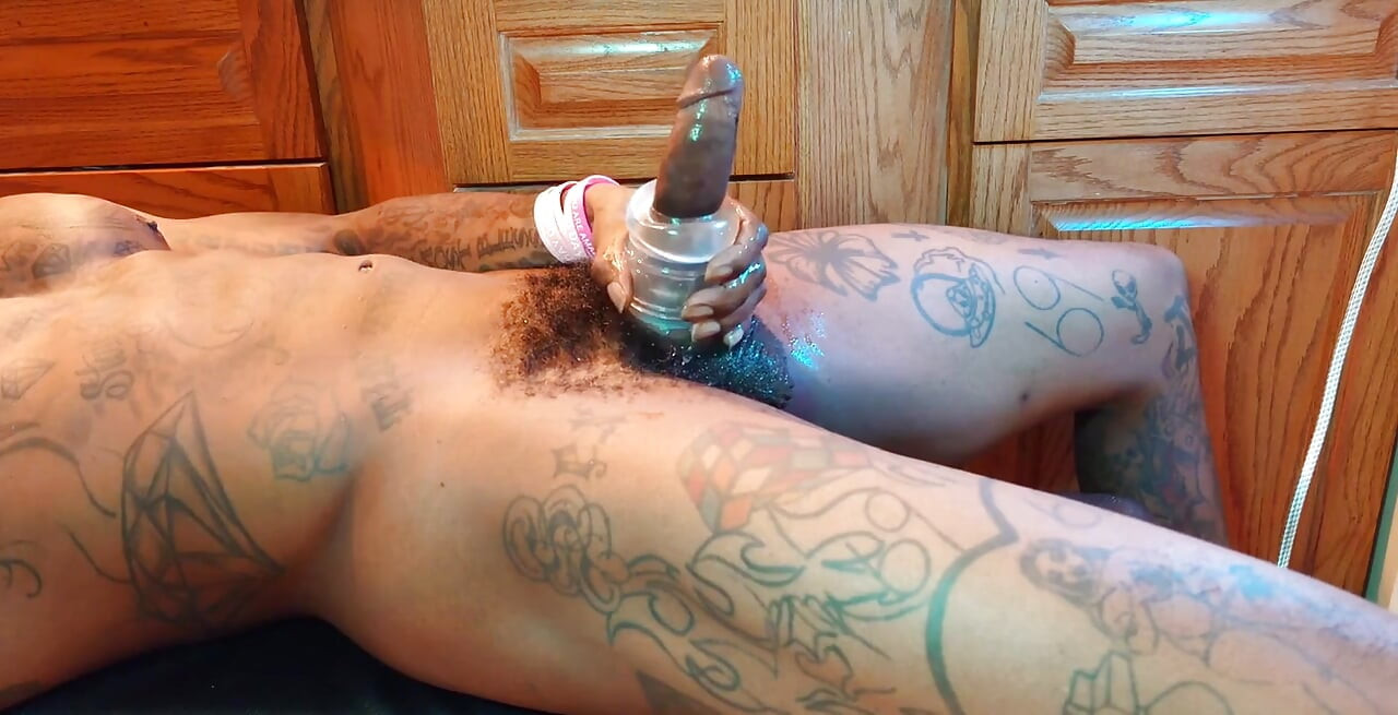 BBC Worship Hallelujah Johnson ( a Happy Ending ) Tall Dark Chocolate Muscles Tattoos Hairy BBC Hallelujah Johnson Masturbating