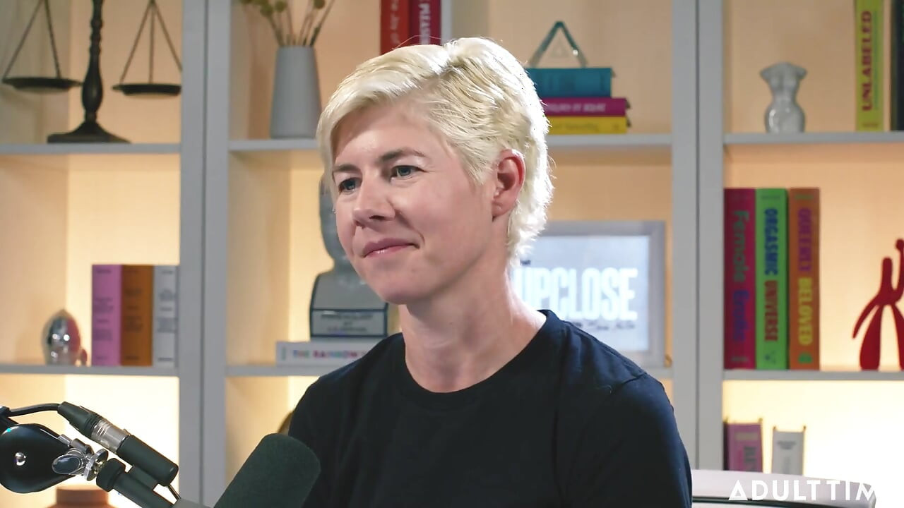 Gal Ritchie: Spiegler Girl & Hentai Lover | the Adult Time Podcast