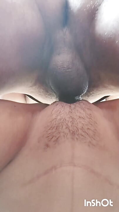 Sensual indiana Shivani com marido amigo