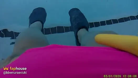 Big Beauty Nurse Vicki Shows off Her Water Shoes and