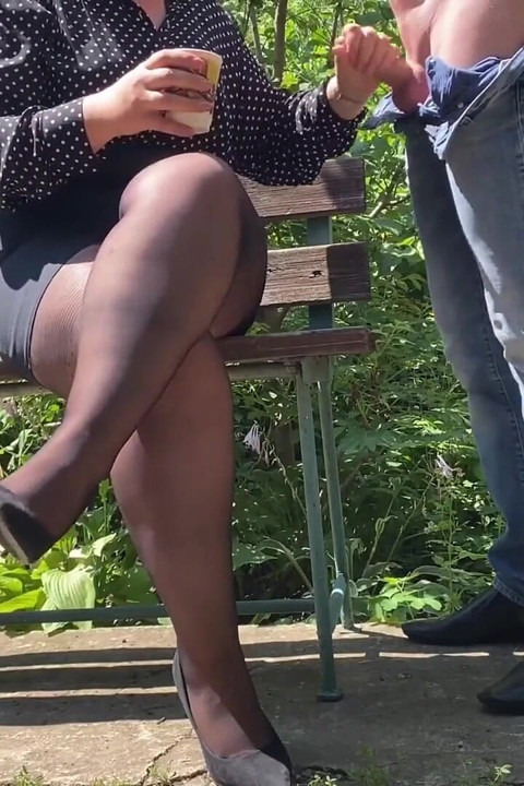 A Mature Woman with Gorgeous Legs in Pantyhose Made Me Cum in Her Coffee
