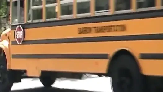 Dövmeli esmerin buharlı otobüs parmaklama ve yalama seansı