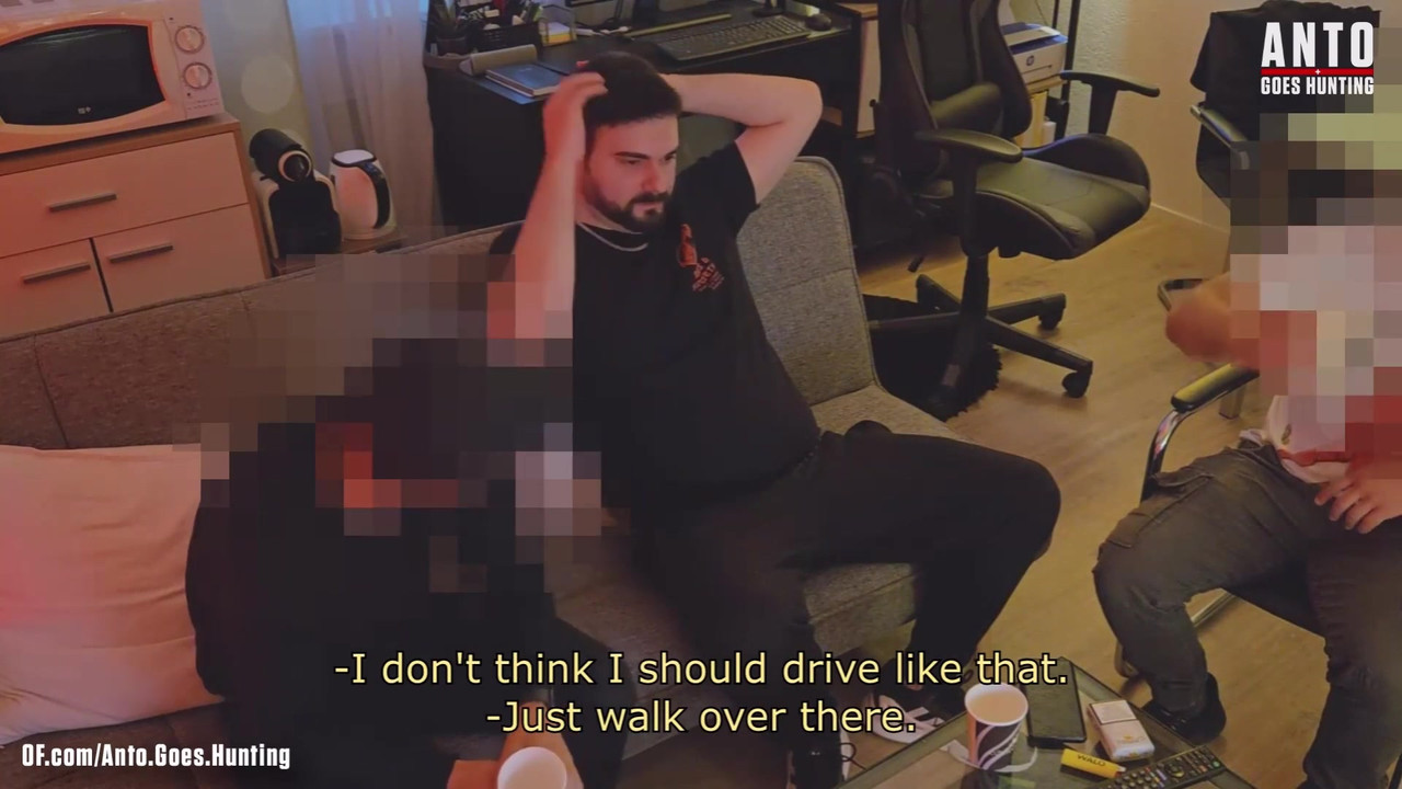 克里斯和史蒂文的首次3P当晚他们认识了对方