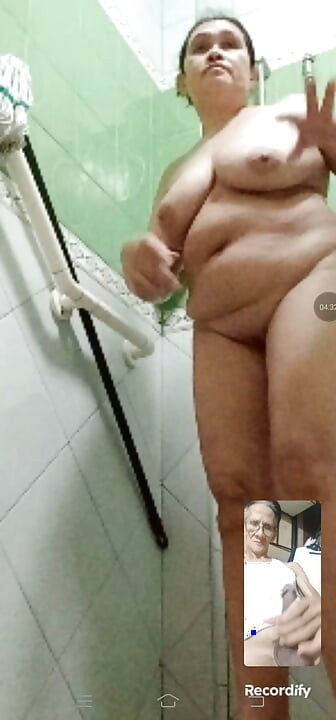 Panggilan video seks live dengan assy