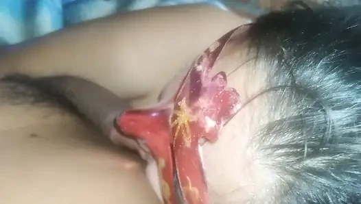 Emerken yüzümde biraz istiyorum