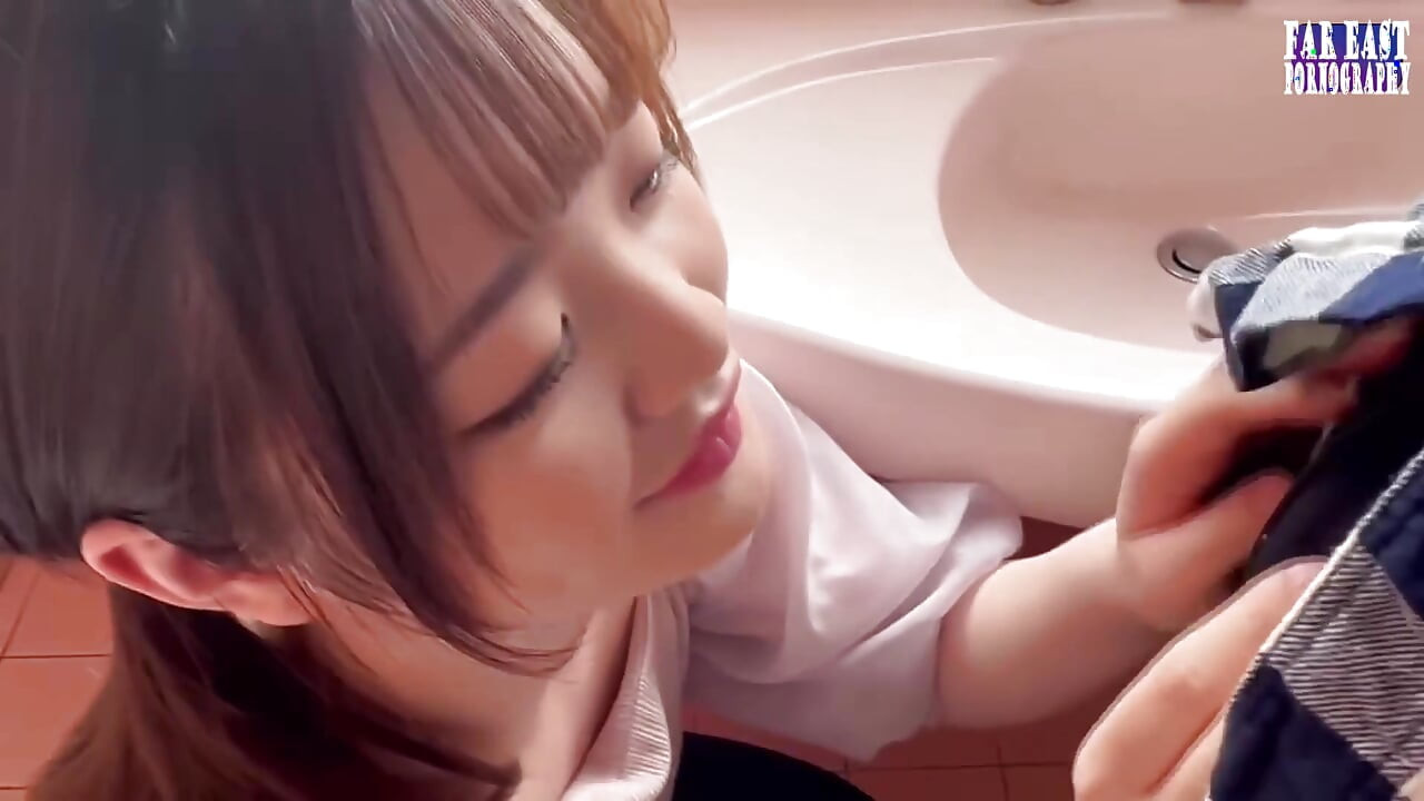 Condom-gulp Wander as a Daring Young Beauty Drains Every Warm Drop Outdoors Ep-1