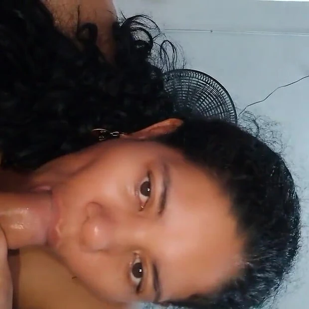 Girlfriend Sucking Delicious