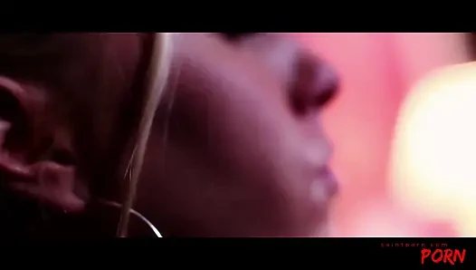 Carla cox dan megan coxxx lagi asik muasin memeknya dengan karet