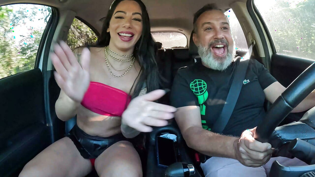 Kah Resende a Dj Do Rabão Rebolando E Dançando Na Carona Em Bragança Paulista