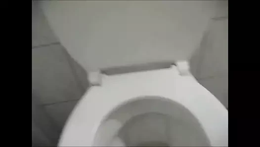Pissen auf Toilette meines Frauenarztes