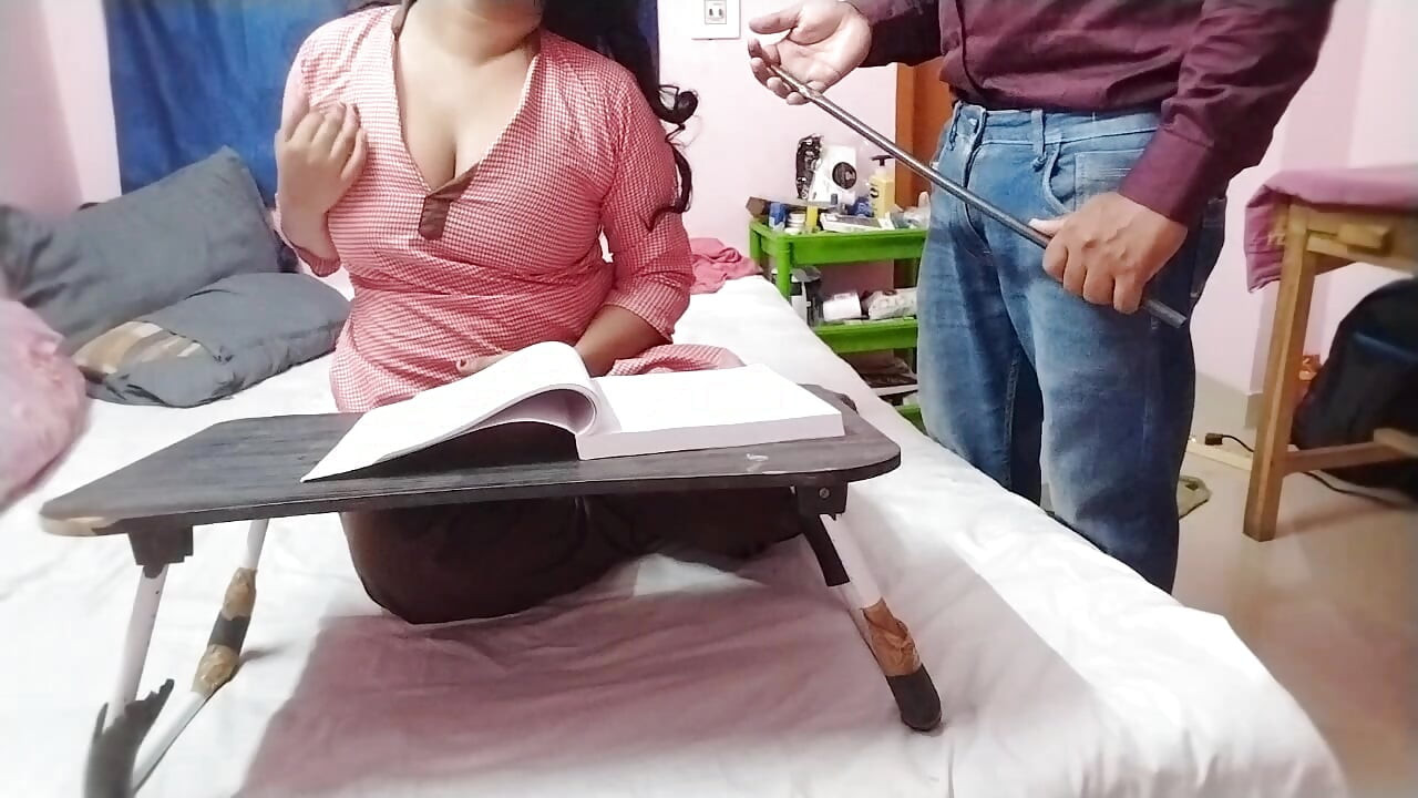 Bu kız bugün garip davranıyor, deli mi?