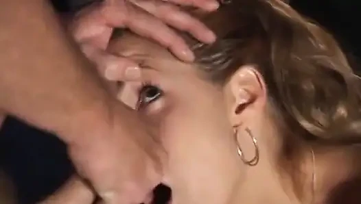 Gadis nakal ini pengen banget dicrot di muka