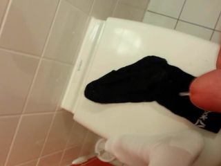Огромная порция спермы на черных носках - Fette Ladung Auf Schwarze Socks