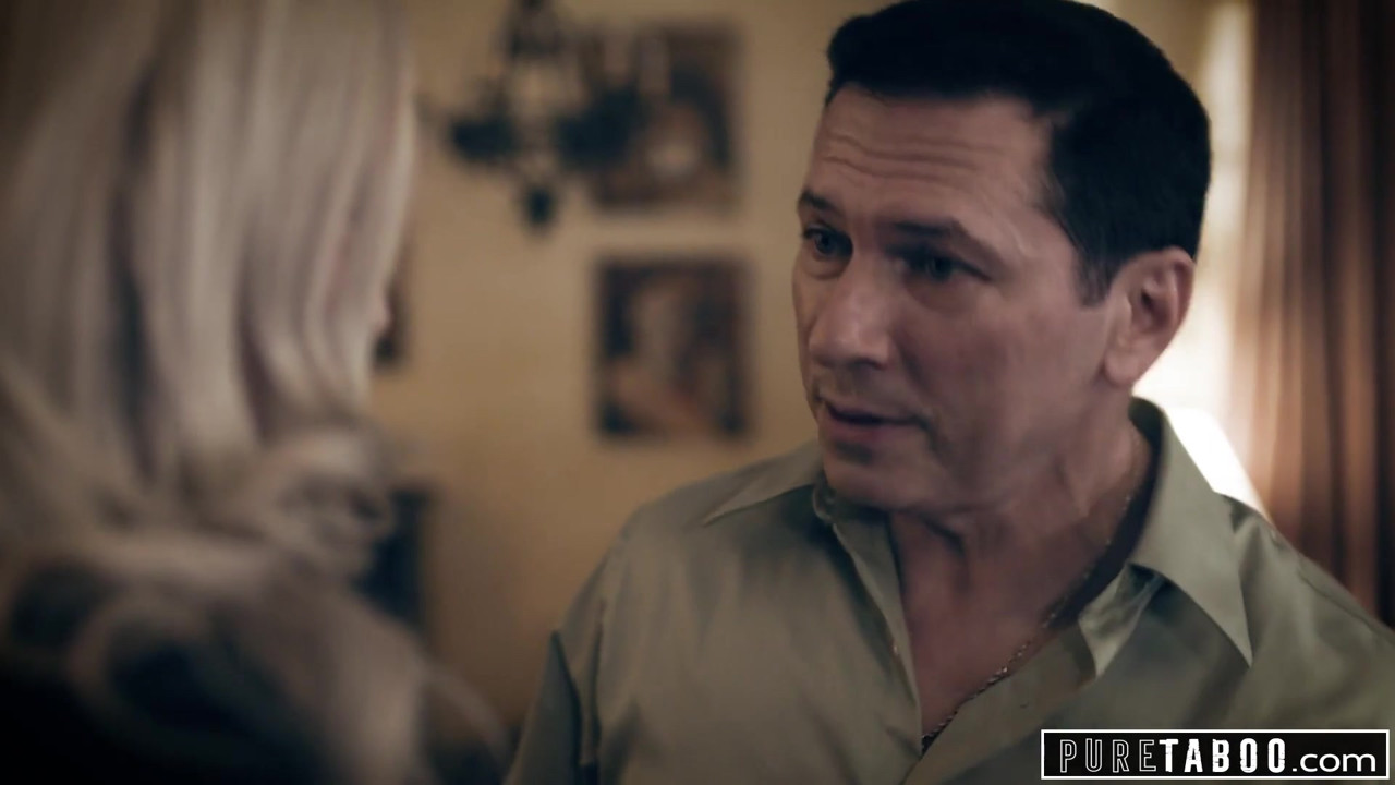 純粋なタブー嫉妬深い息子が継父を誘惑するために継母を誘惑する